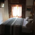 老布莱德之家酒店