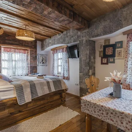 Old House 3*