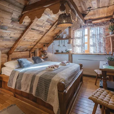 Old House Hotel
