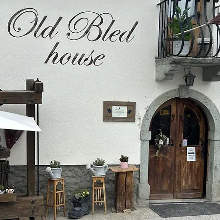 Old House 3*