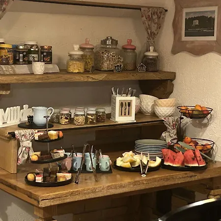 מלון Old House בלד