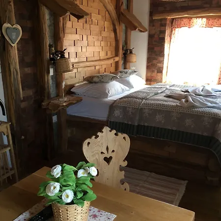 Hotel Old House 3*