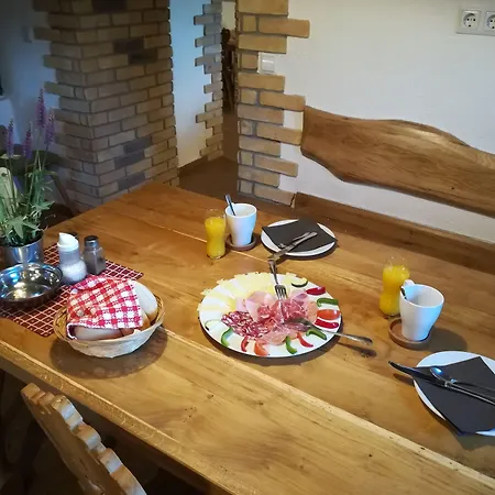 Old House מלון בלד